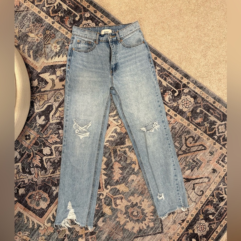 Urban outfitters BDG distressed wide crop jeans. Size 27 women’s.